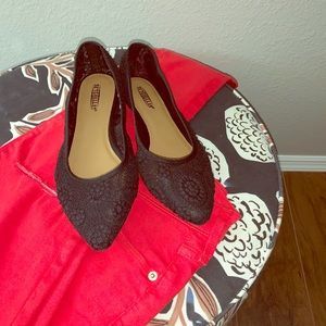 Seychelles black pointy-toe flats